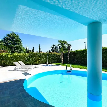 아파트 Desenzanoloft Official Partner Marriott Homes & - Bea House, With Private Garden And Share Pool