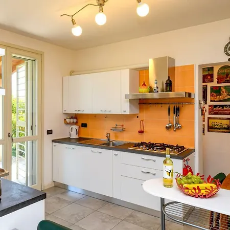 Desenzanoloft Official Partner Marriott Homes & - Bea House, With Private Garden And Share Pool Sirmione